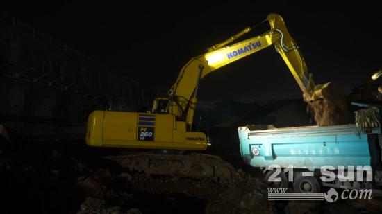 凭实力，做主力！小松PC260LC-11M0助力泉城教育基建攻坚