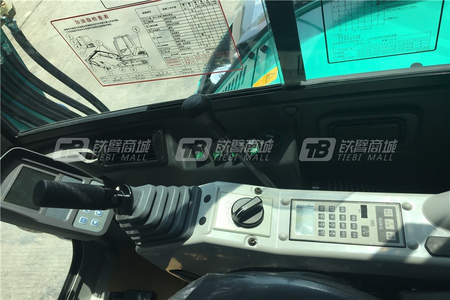 石川岛80NS挖掘机高清图