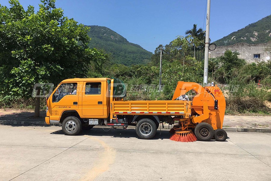 闽科TSJ-2200双滚筒扫路机