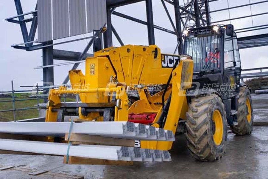 JCB540-200伸缩臂叉装机