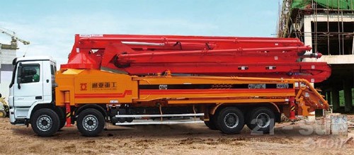通亚汽车CTY5410THB-55ZX170混凝土臂架泵车